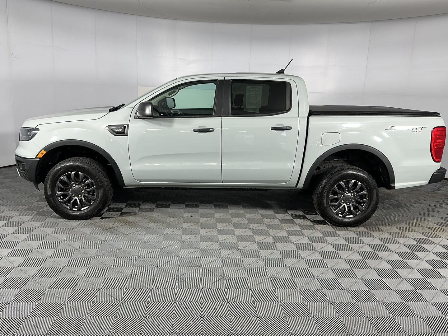 Used 2022 Cactus Gray Ford XLT image 12