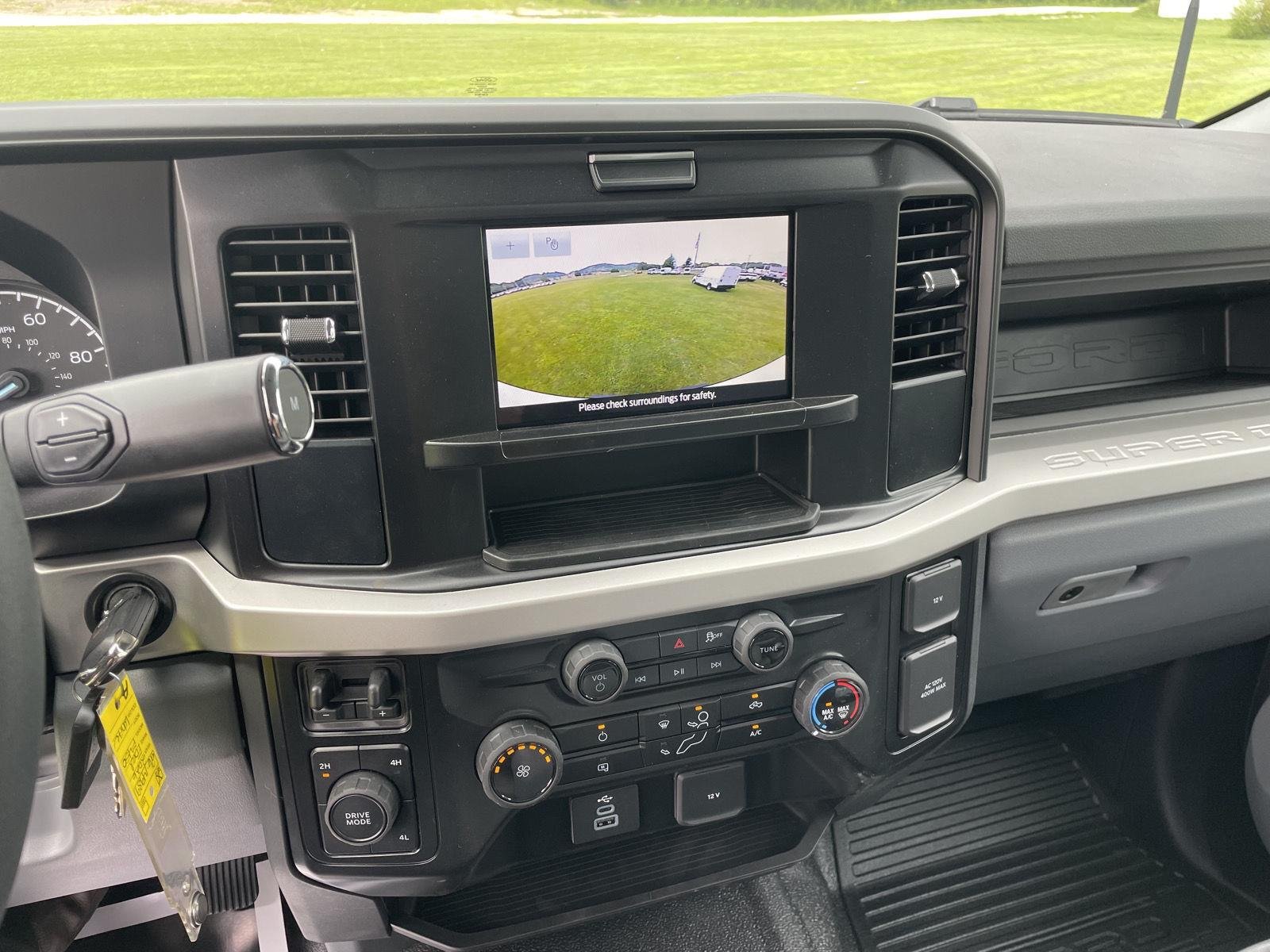 New 2026 Oxford White Ford F-450® XL image 23