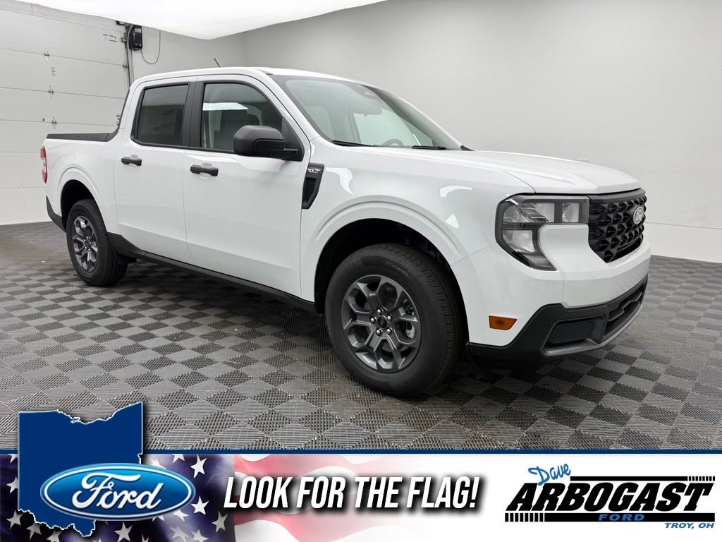 New 2026 White Ford XLT image 1