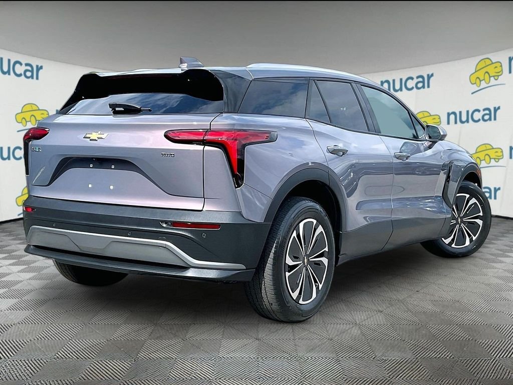 Used 2024 Gray Chevrolet LT image 6