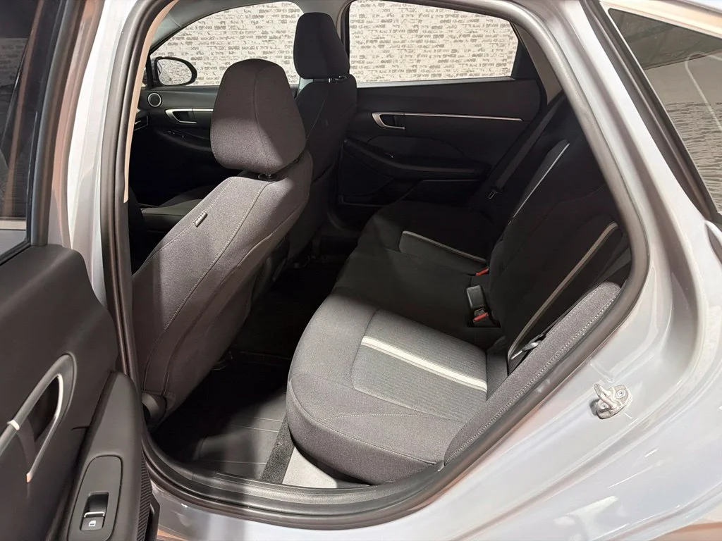 Used 2024 Transmission Blue Hyundai SEL image 14
