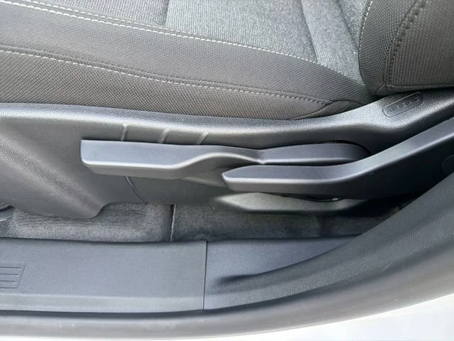 New 2026 Summit White GMC Elevation image 20