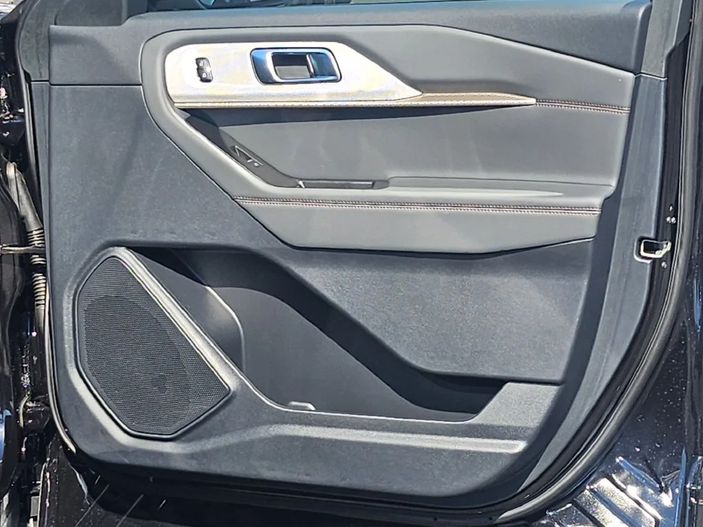 New 2026 Agate Black Metallic Ford Active image 38