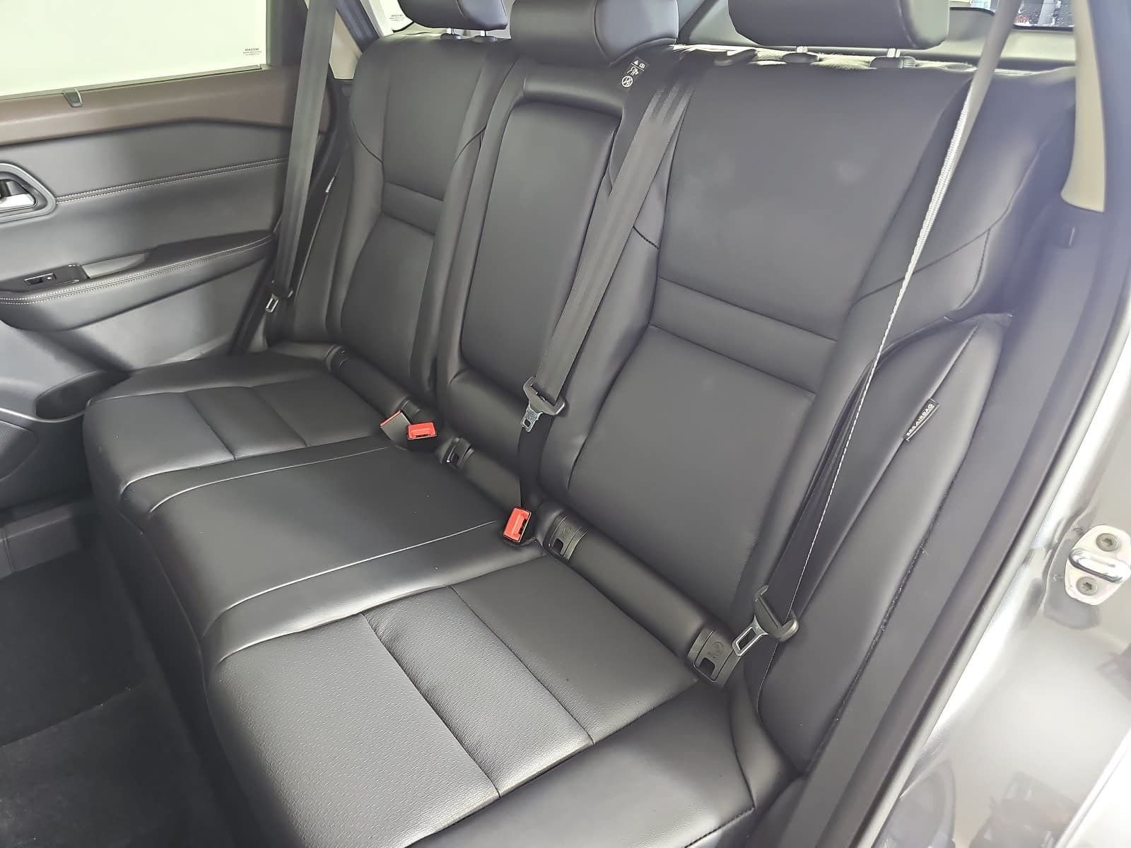 Used 2022 Gray Nissan SV image 14