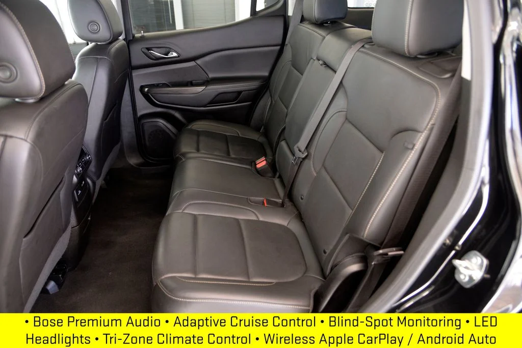 2023 GMC Acadia SLT - Photo 28