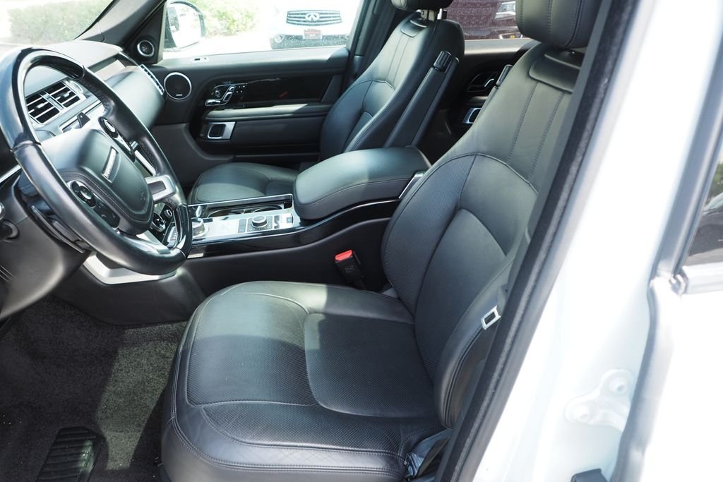 Used 2022 White Land Rover Westminster image 14