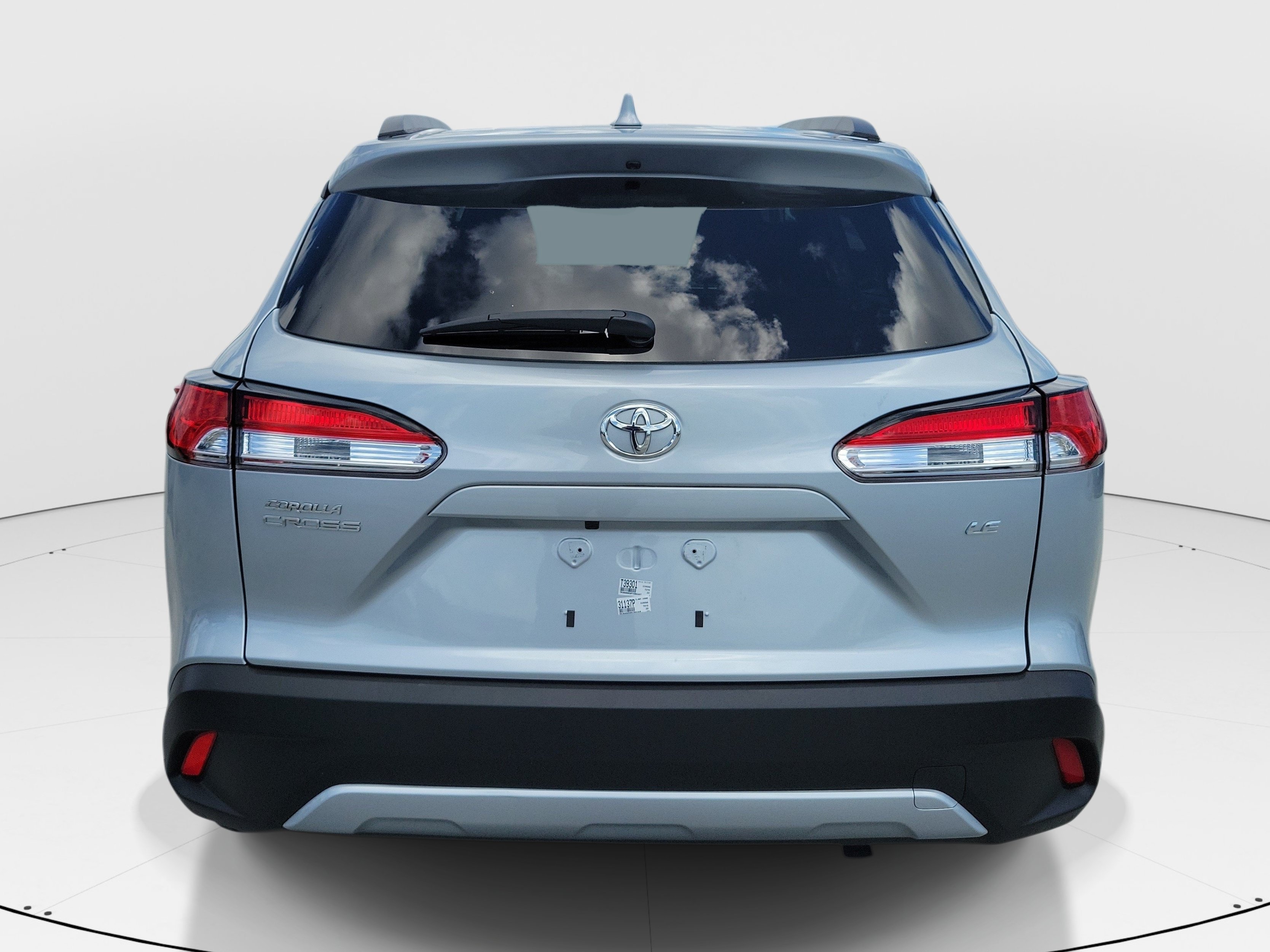 Certified Used 2023 Silver Toyota LE image 5