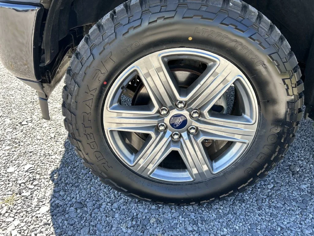 Used 2019 Black Ford XLT image 38