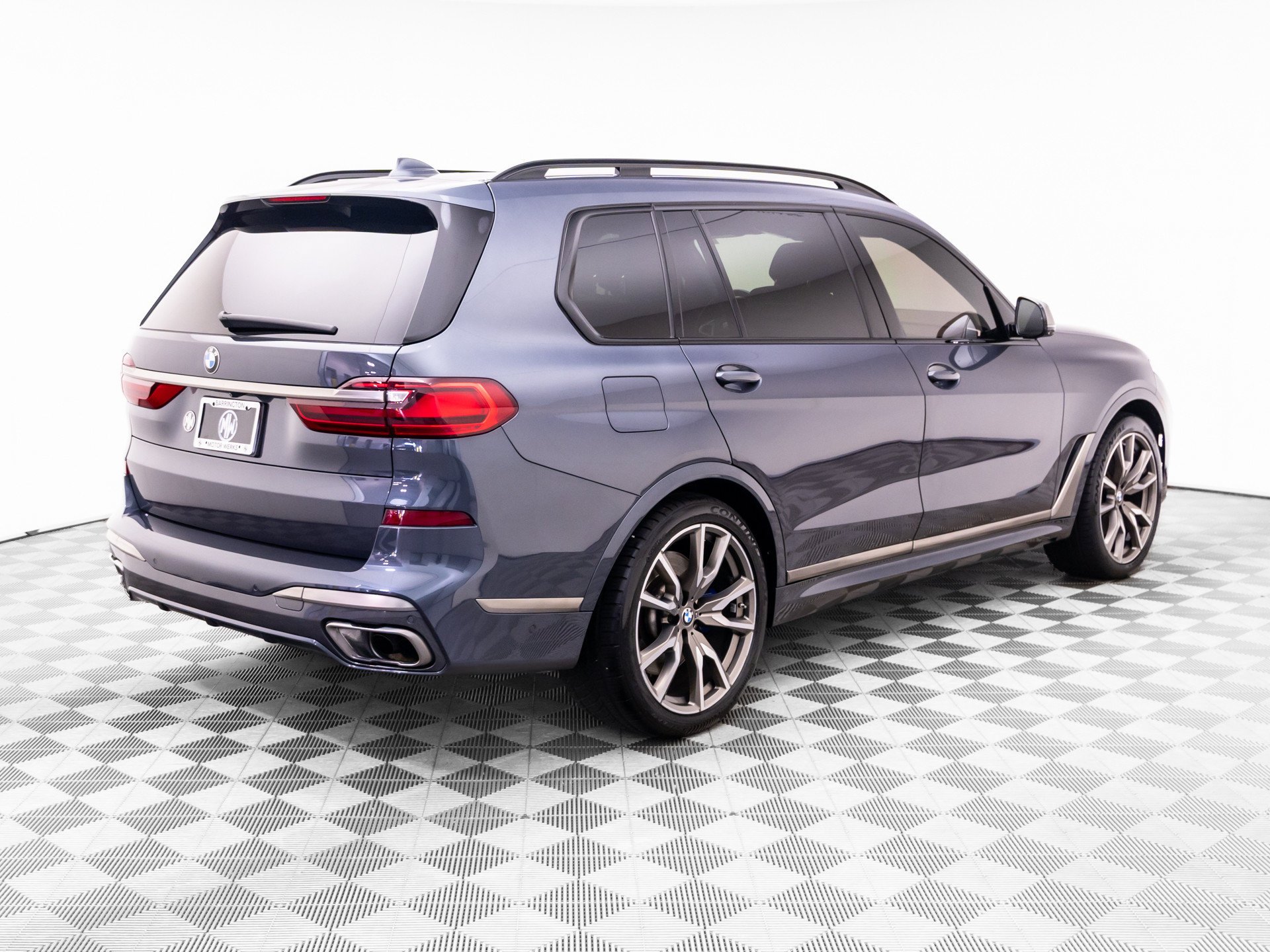 Used 2021 Arctic Grey Metallic BMW M50i image 6