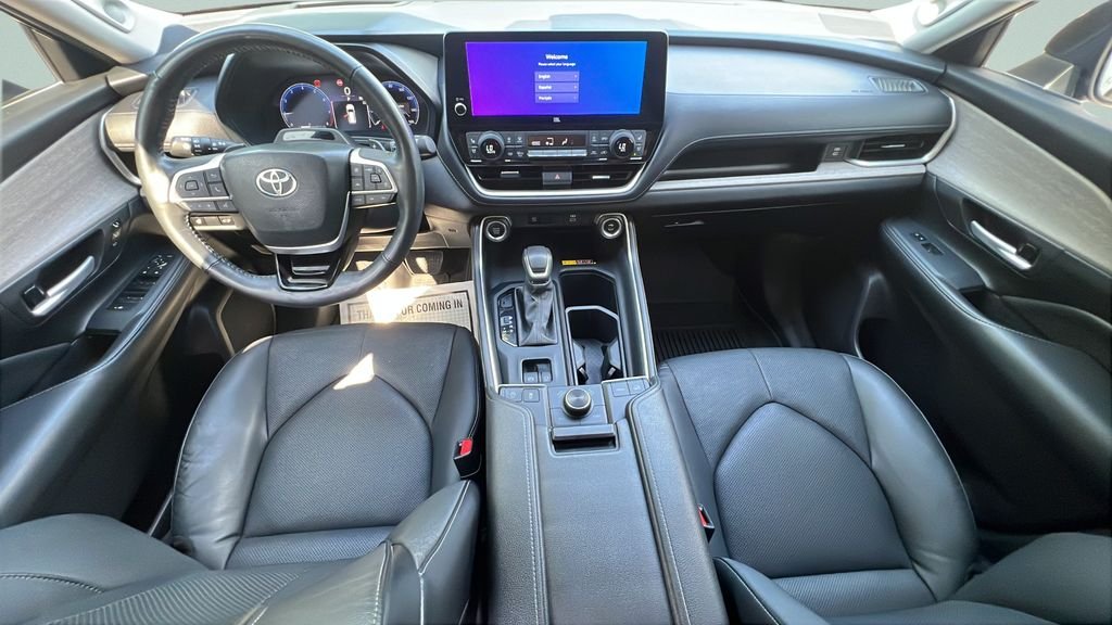 Used 2024 Black Toyota Platinum image 11