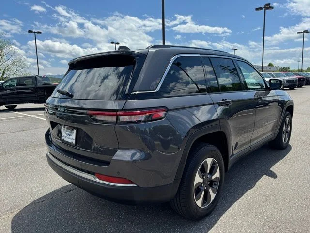 Used 2023 Gray Jeep 4xe image 9
