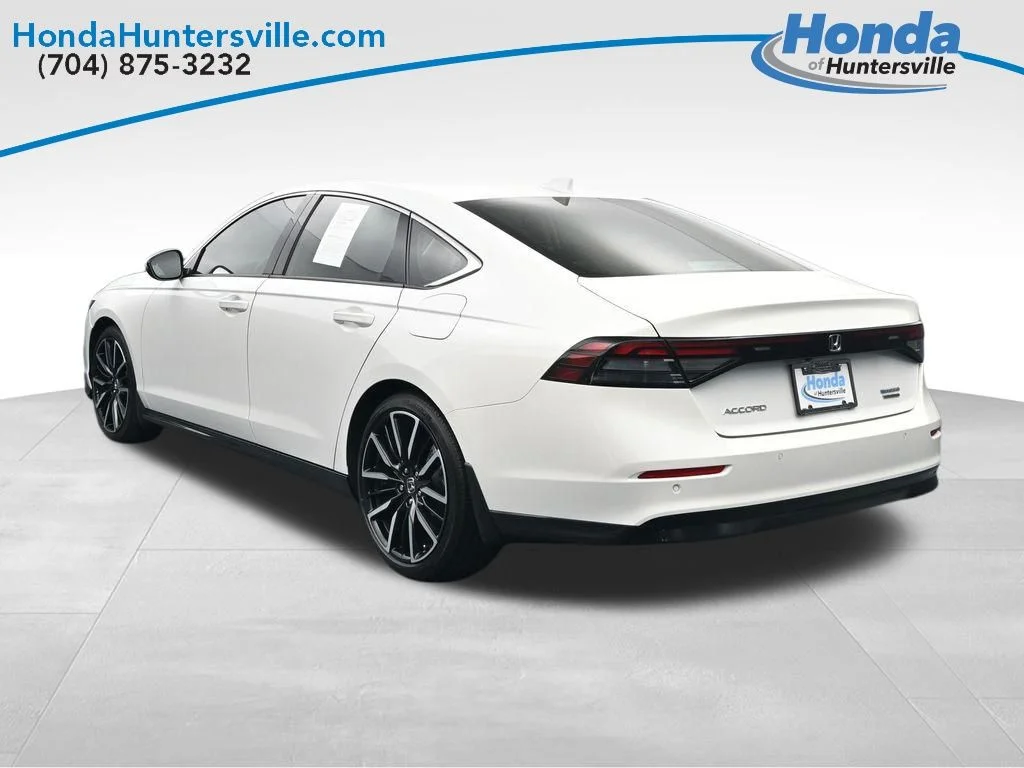 Certified Used 2024 Platinum White Pearl Honda HYBRID TRG image 6