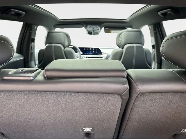 2025 Cadillac LYRIQ Sport 1 - Photo 12