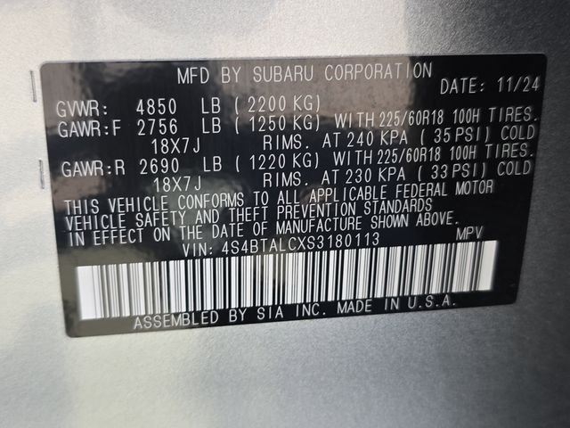Used 2025 Silver Subaru Onyx Edition image 39
