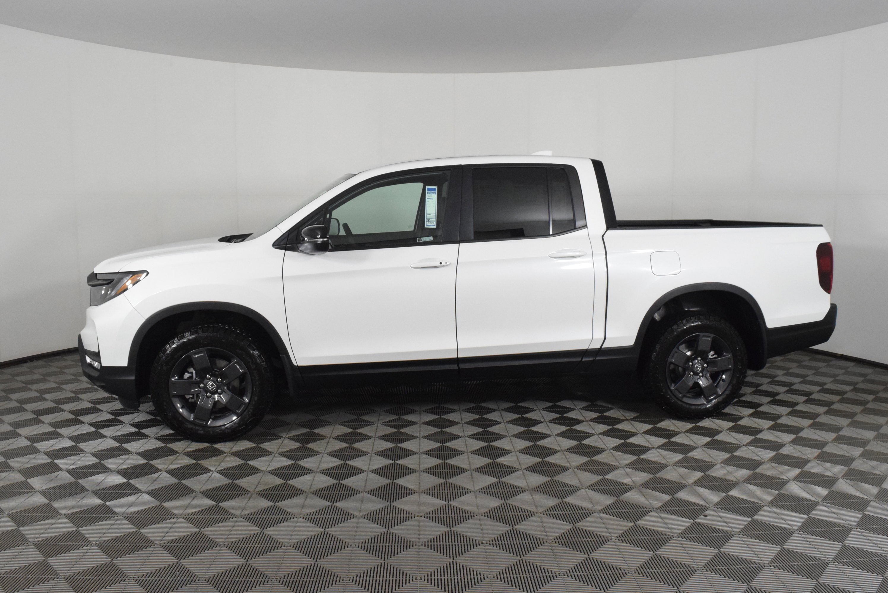 New 2026 Platinum White Pearl Honda TrailSport image 9