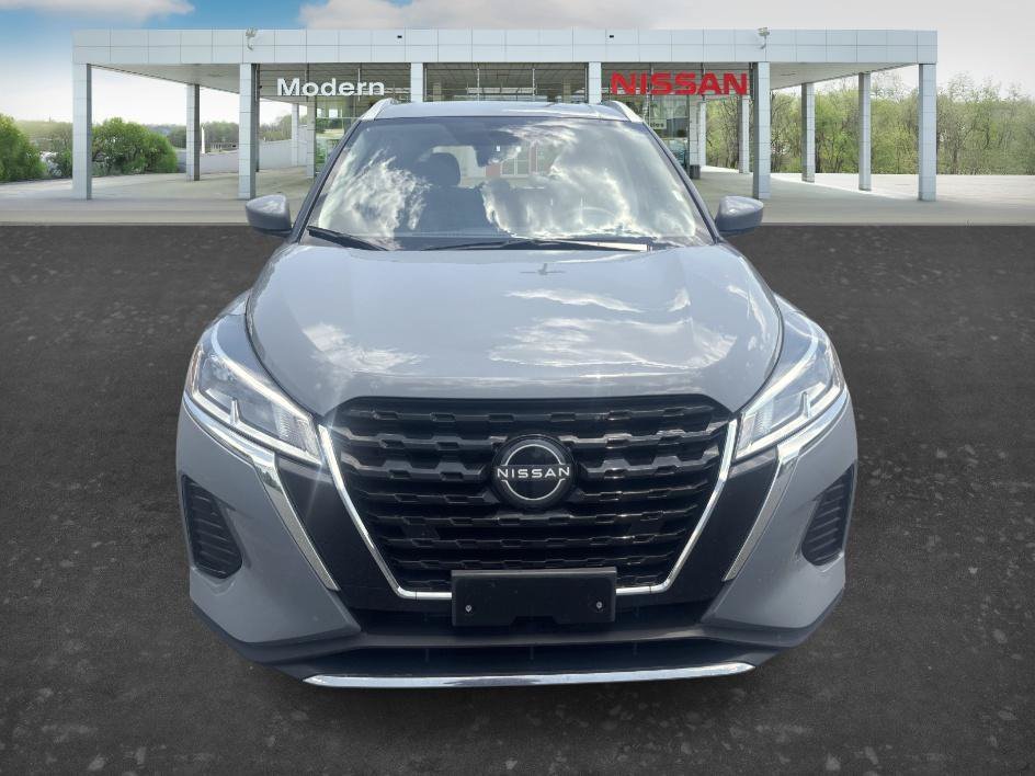 Certified Used 2023 Boulder Gray Pearl Nissan SV image 10