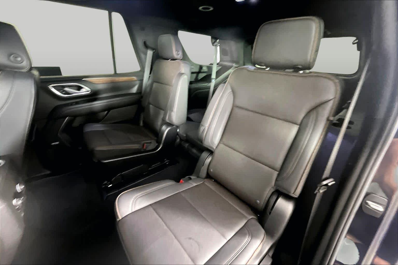 Used 2022 Dark Ash Metallic Chevrolet High Country image 34