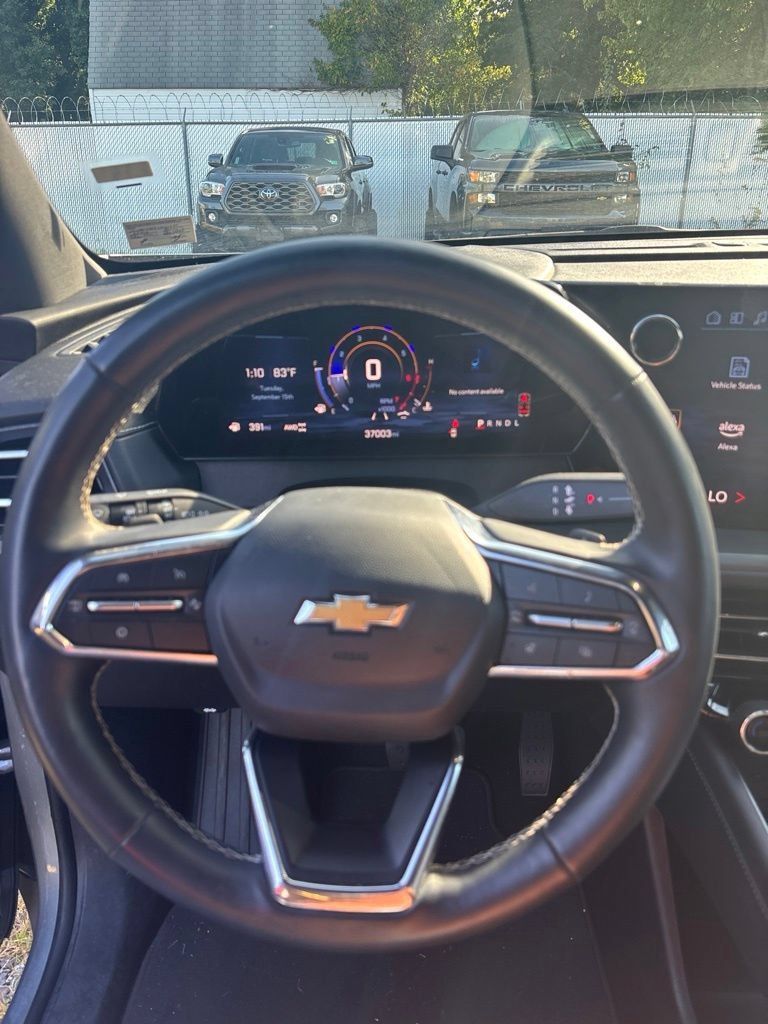 Used 2025 Sterling Gray Metallic Chevrolet LT image 8