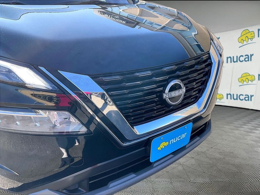 Used 2023 Black Nissan SV image 31