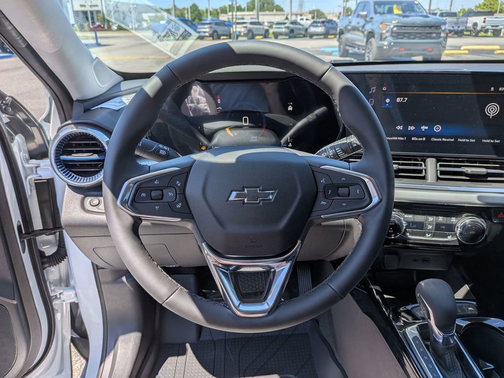New 2026 Summit White Chevrolet LT image 29