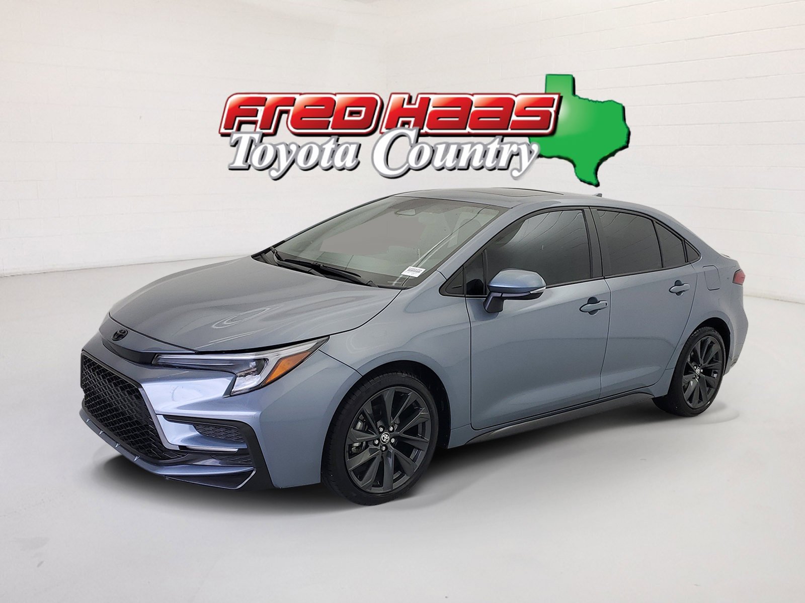 Used 2025 Celestite Toyota XSE image 1