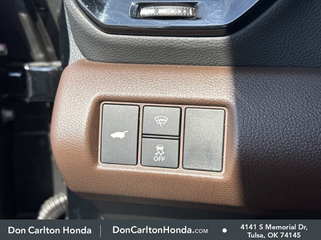 Used 2025 Crystal Black Pearl Honda Elite image 30
