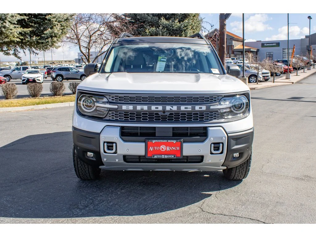 New 2026 OXFORD WHITE Ford Badlands image 3