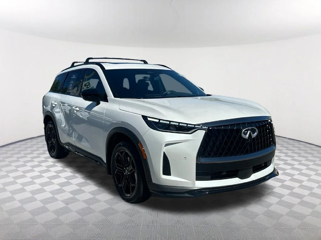 Certified Used 2026 White INFINITI SPORT image 3