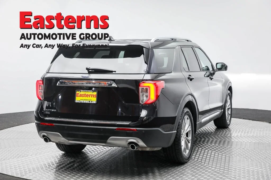 Used 2023 Black Ford Limited image 5