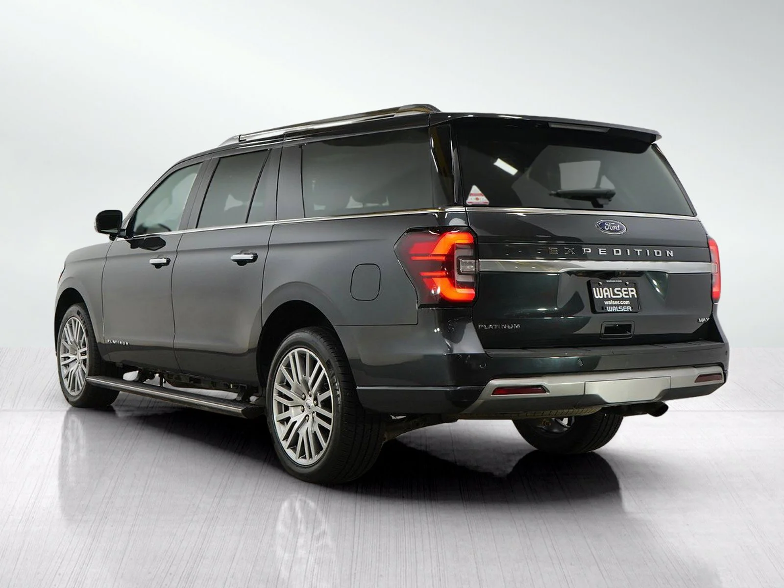 Used 2023 Dark Matter Metallic Ford Platinum image 3