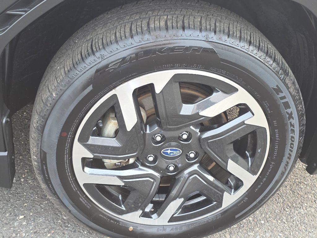 Used 2025 River Rock Pearl Subaru Limited image 19