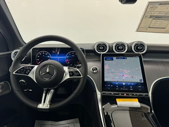 New 2026 Polar White Mercedes-Benz GLC 300 image 4