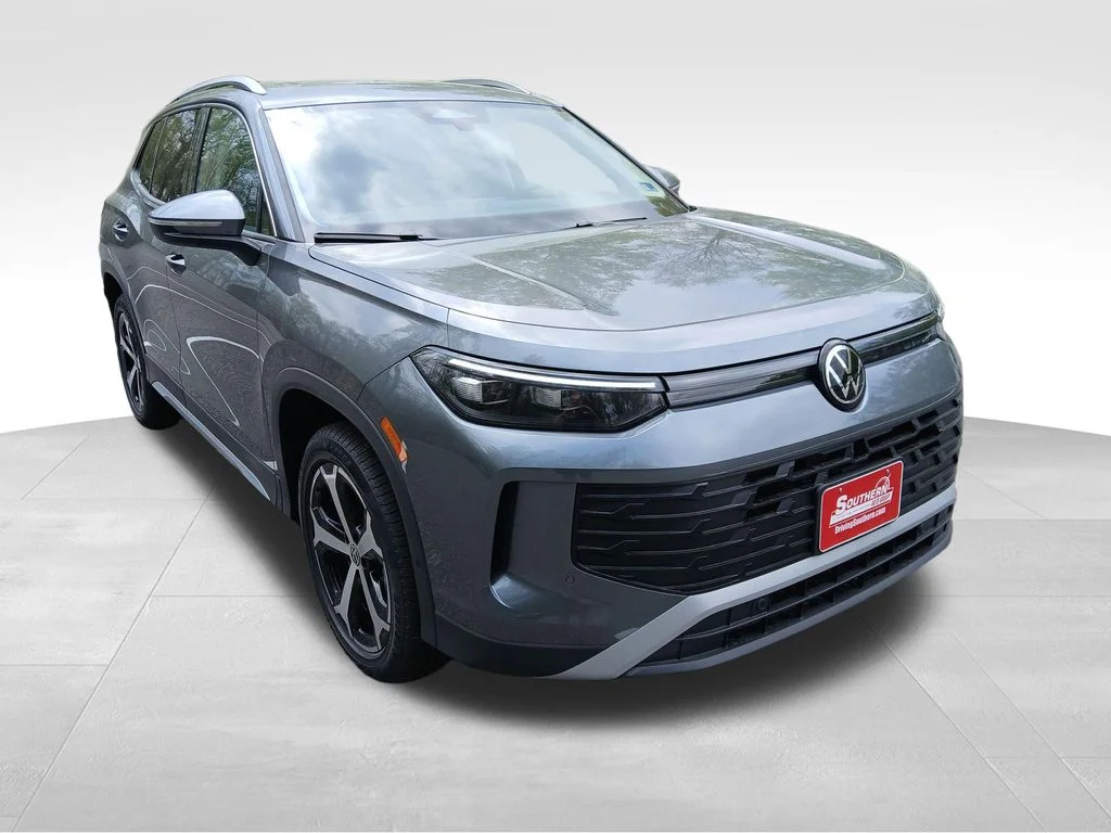 New 2026 Silver Volkswagen 2.0T SE image 7