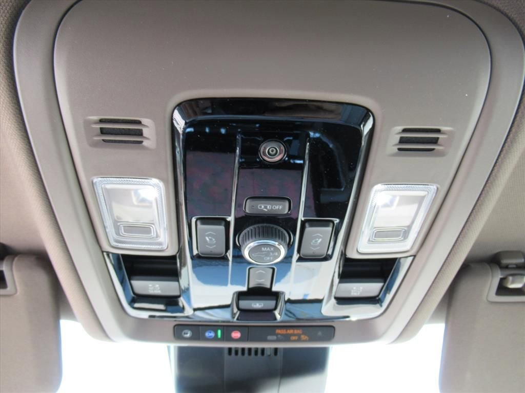 2026 GMC Yukon Denali - Photo 29