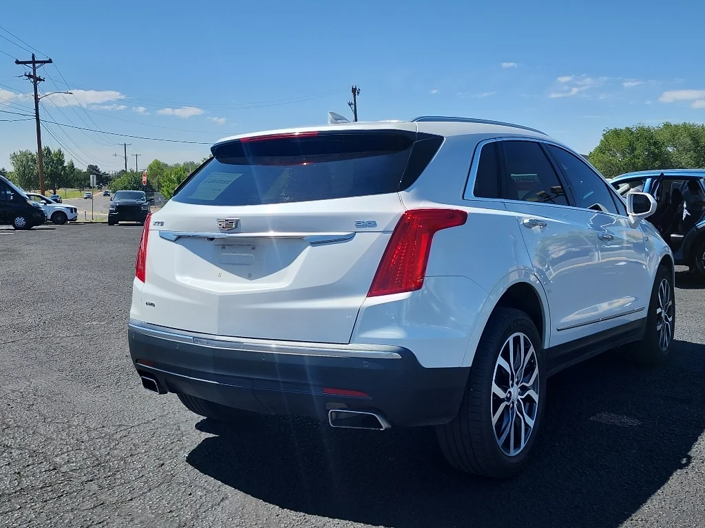 Used 2019 Crystal White Tricoat Cadillac Premium Luxury AWD image 6