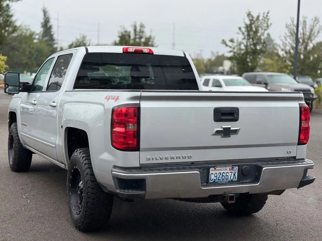 Used 2016 Silver Chevrolet LT image 3