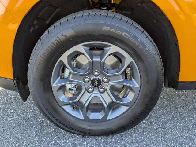 New 2026 Orange Fury Metallic Tri-Coat Ford XLT image 11