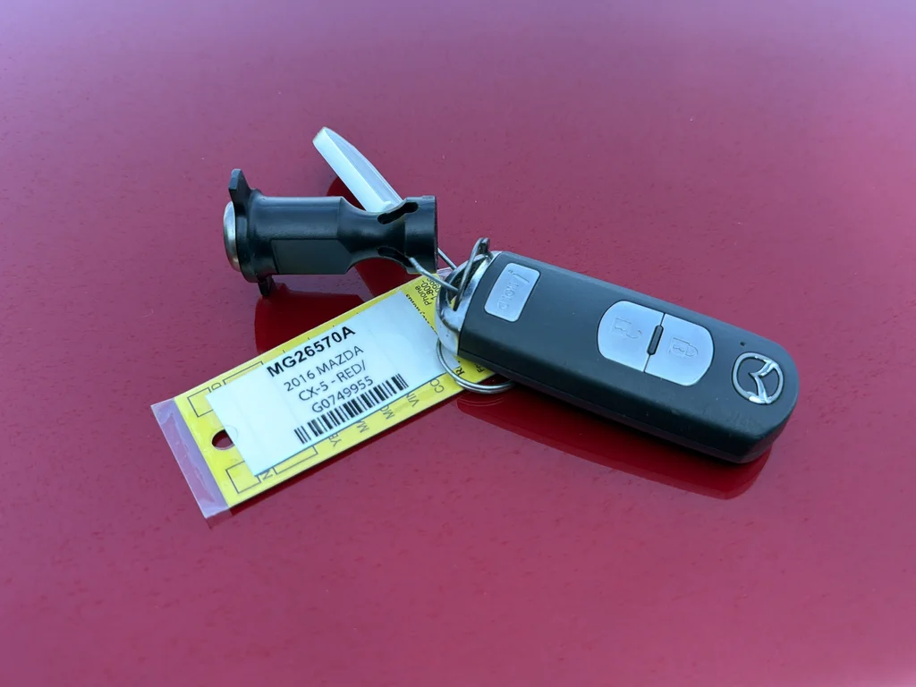 Used 2016 Red Mazda Grand Touring image 39
