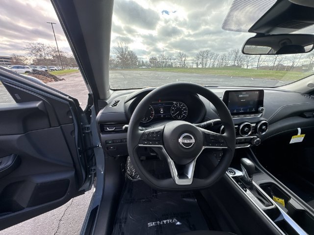 Used 2025 Gray Nissan SV image 15