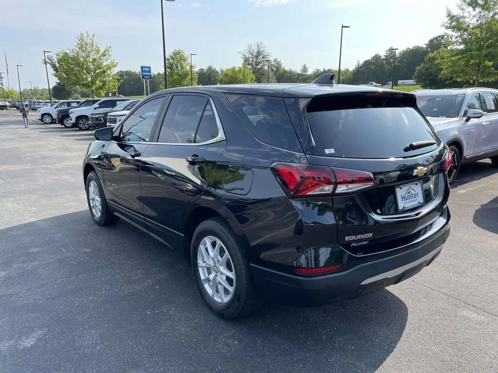Certified Used 2023 Mosaic Black Metallic Chevrolet LT image 4