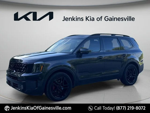 Used 2025 Gray Kia SX X-Line image 3