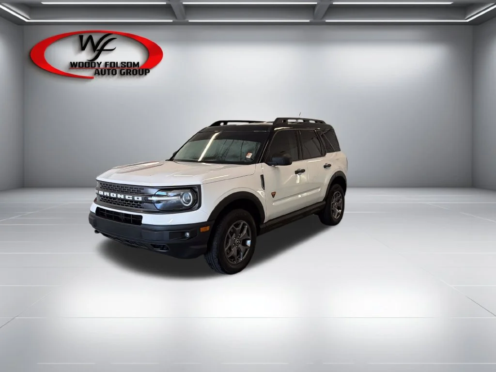 Used 2022 White Ford Badlands image 3