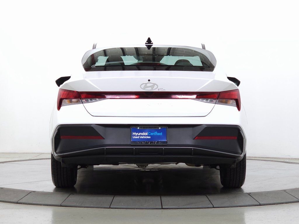 2024 Hyundai Elantra SEL - Photo 7
