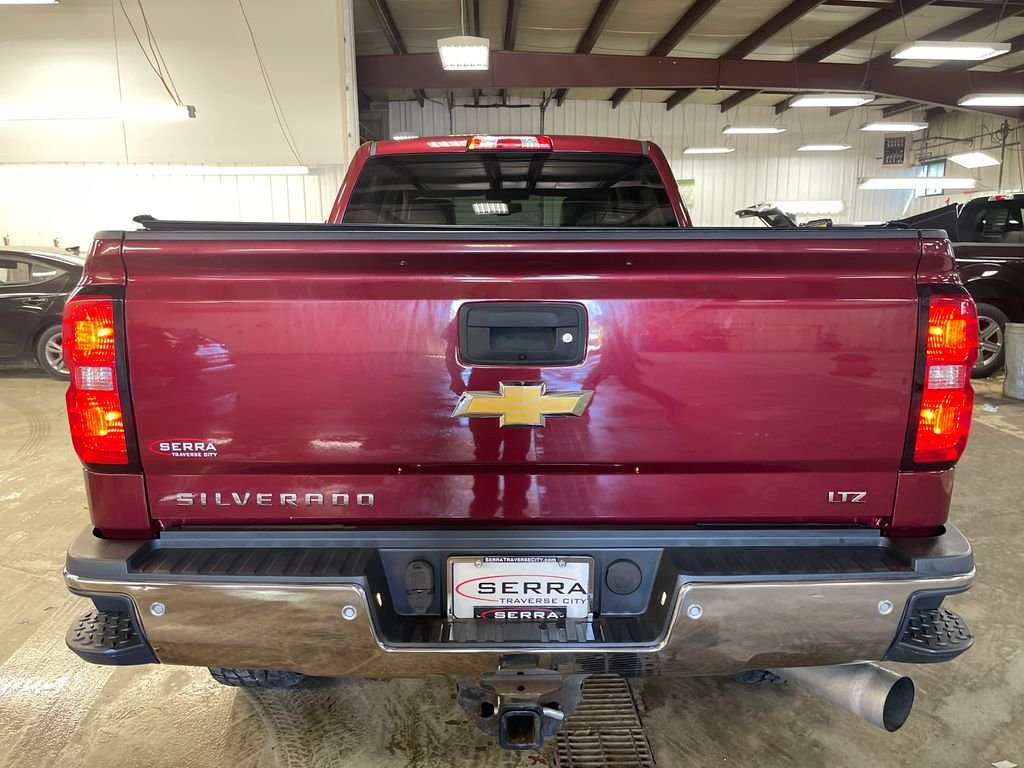 Used 2015 Red Chevrolet LTZ image 4
