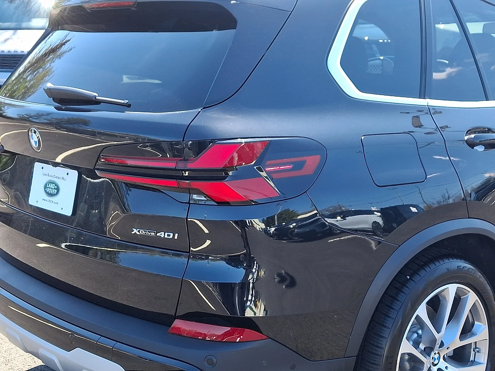 Used 2026 Black Sapphire Metallic BMW xDrive40i image 15