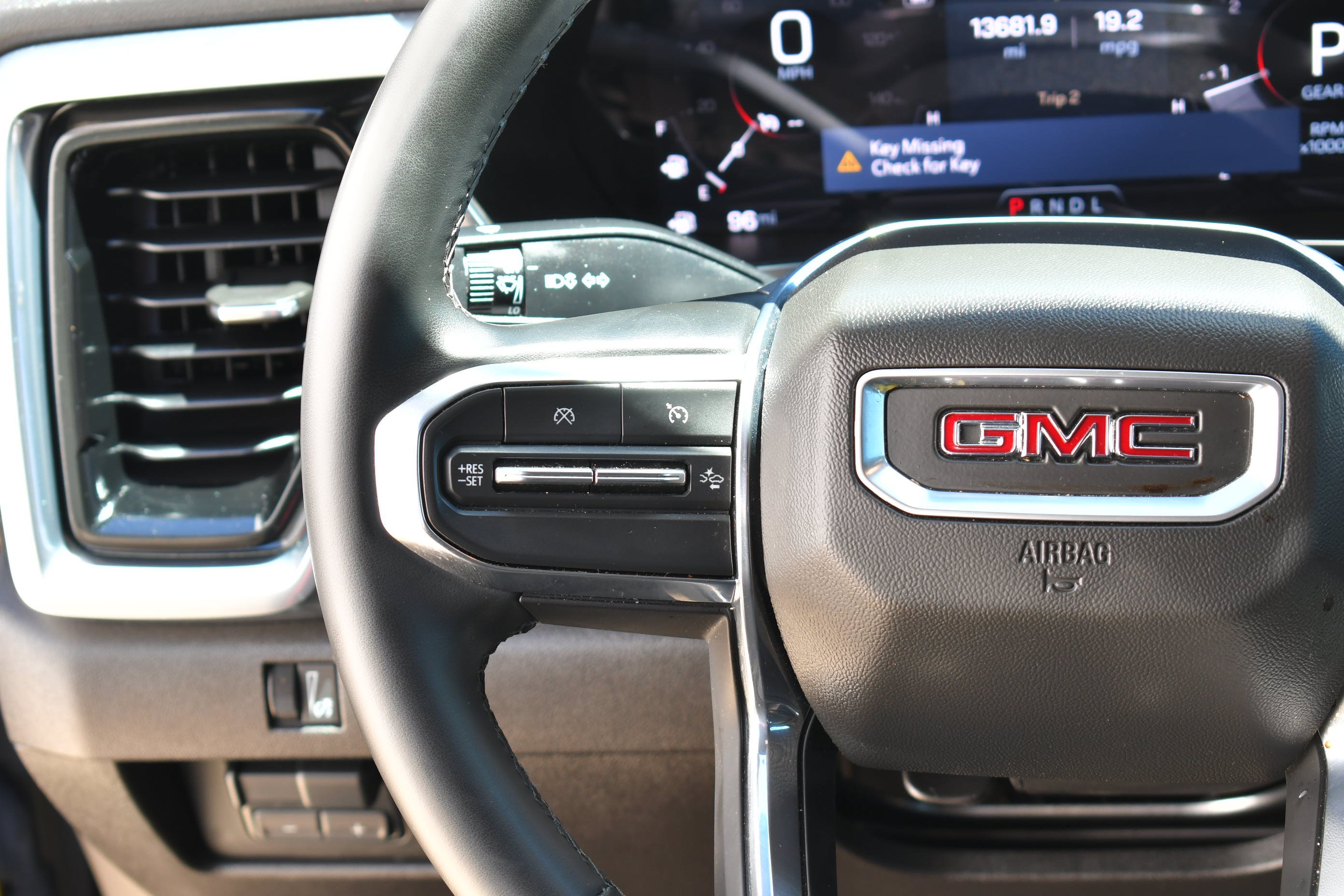 Used 2024 Desert Sand Metallic GMC Elevation image 20
