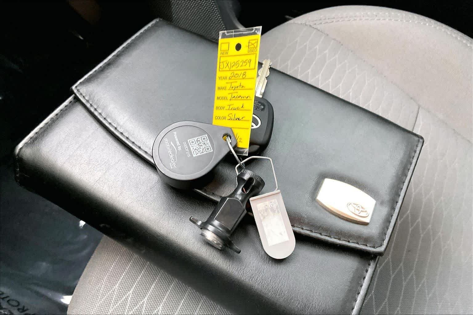 Used 2018 Silver Sky Metallic Toyota SR image 15