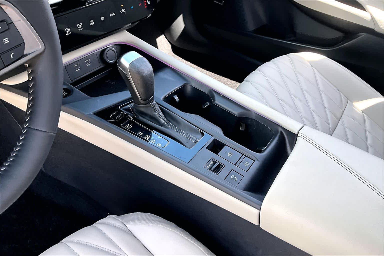 Used 2026 Aspen White Tricoat Nissan SL image 17