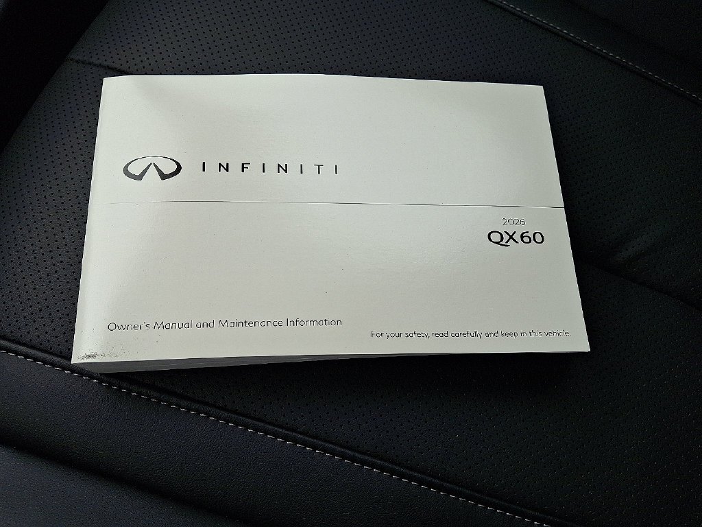 Used 2026 White INFINITI LUXE image 26