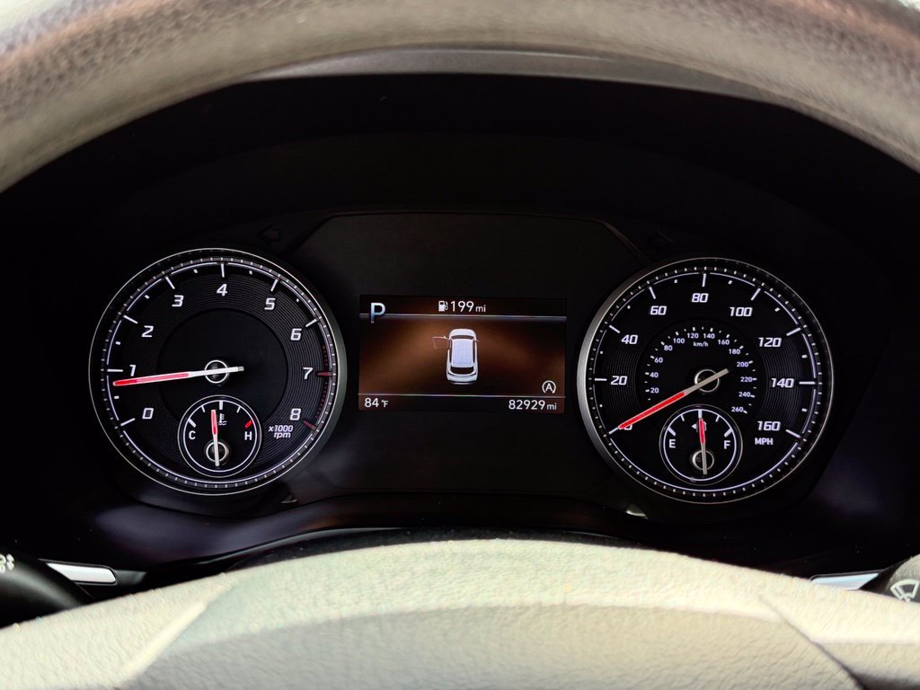 Used 2021 Black Hyundai SE image 17